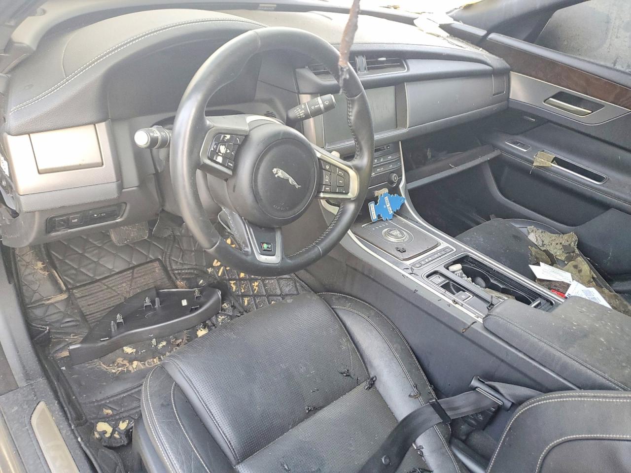 SAJBF4FN9JCY53497 · 2018 JAGUAR XF · 8/12
