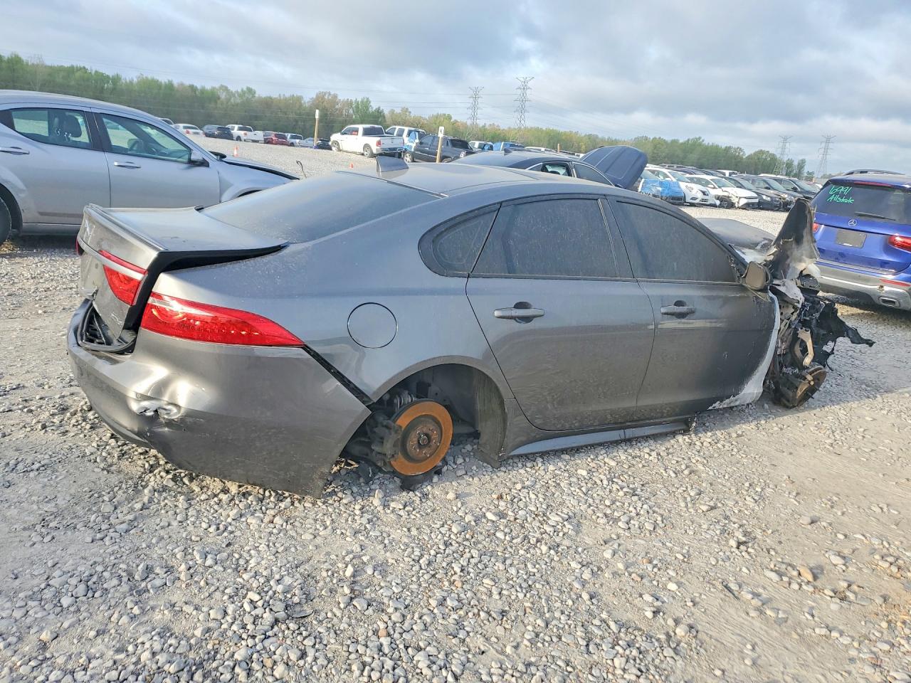 SAJBF4FN9JCY53497 · 2018 JAGUAR XF · 3/12