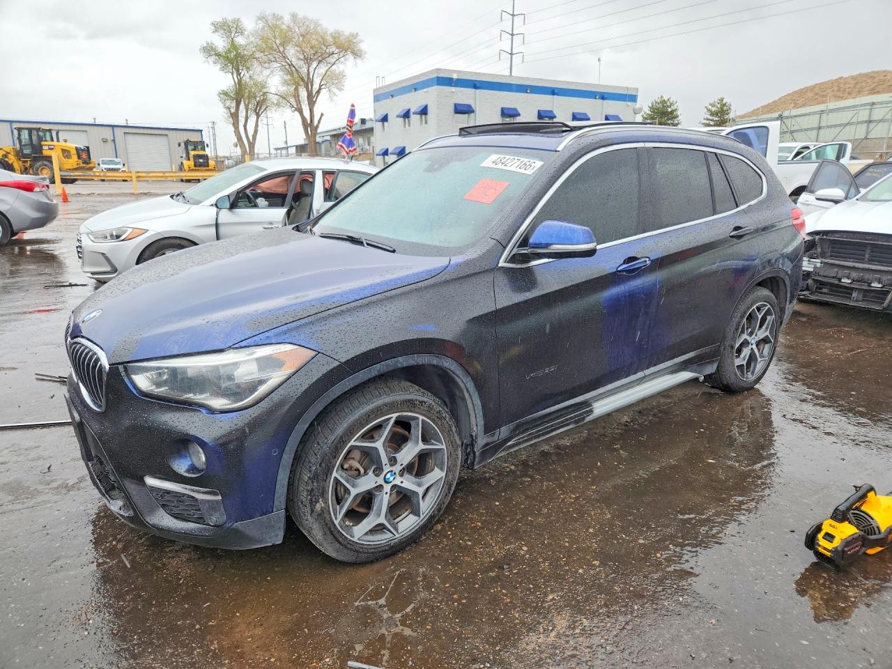 WBXHT3C36H5F85110 · 2017 BMW X1