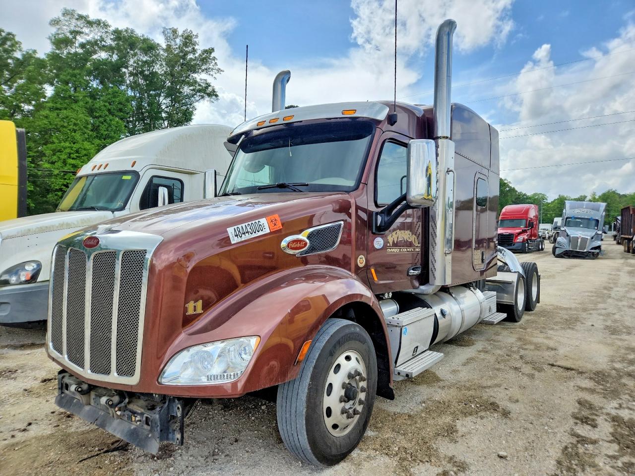 1XPBD49X5KD267018 · 2019 PETERBILT 579 · 2/10