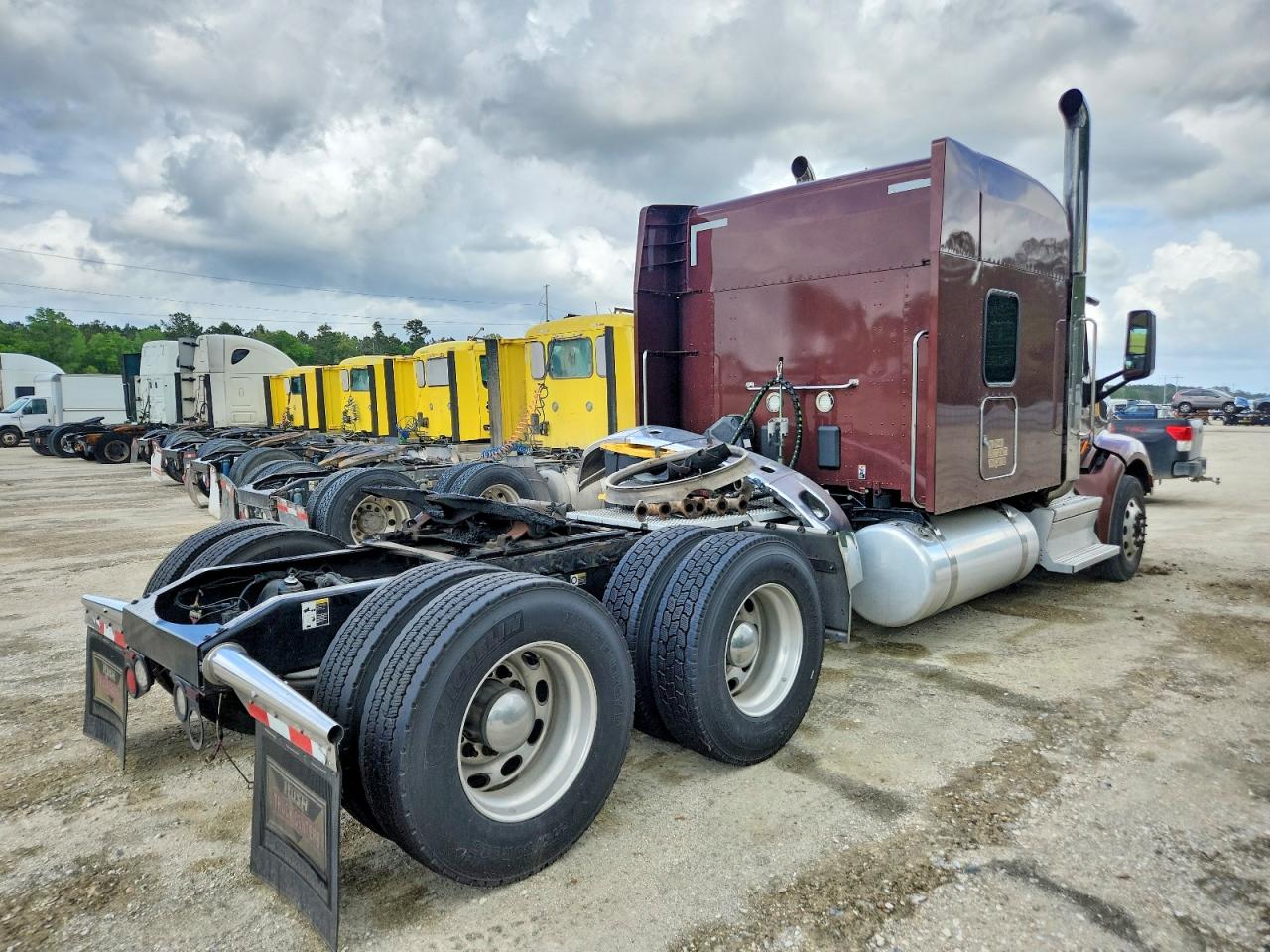 1XPBD49X5KD267018 · 2019 PETERBILT 579 · 4/10