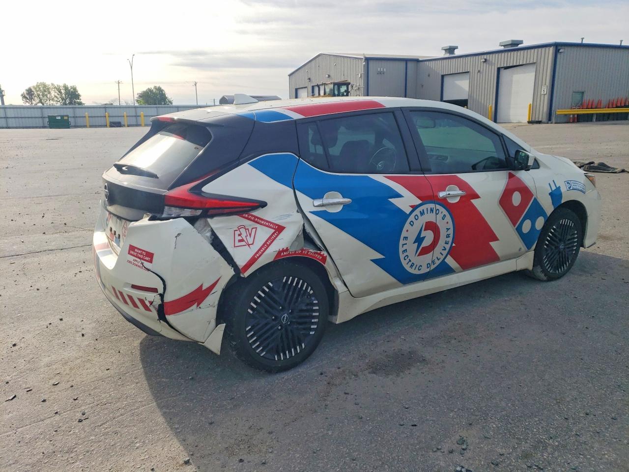 1N4CZ1CV4SC558425 · 2025 NISSAN LEAF · 3/13