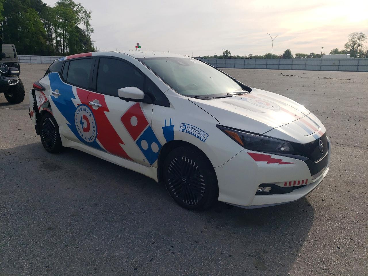 1N4CZ1CV4SC558425 · 2025 NISSAN LEAF · 4/13