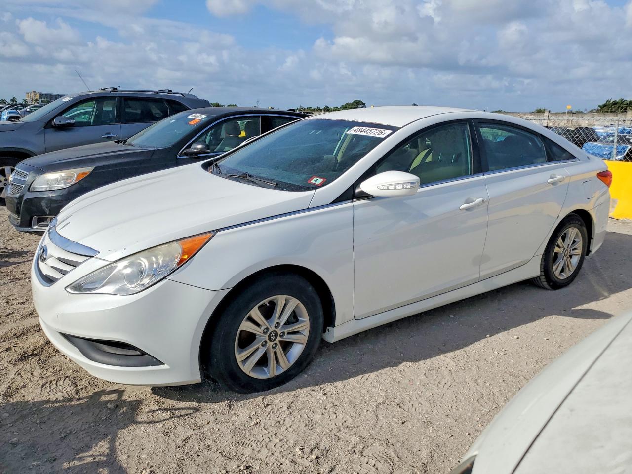 5NPEB4AC6EH892930 · 2014 HYUNDAI SONATA