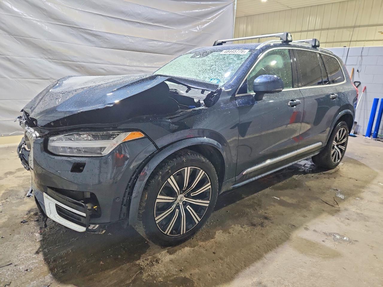 YV4A22PL8N1865615 · 2022 VOLVO XC90