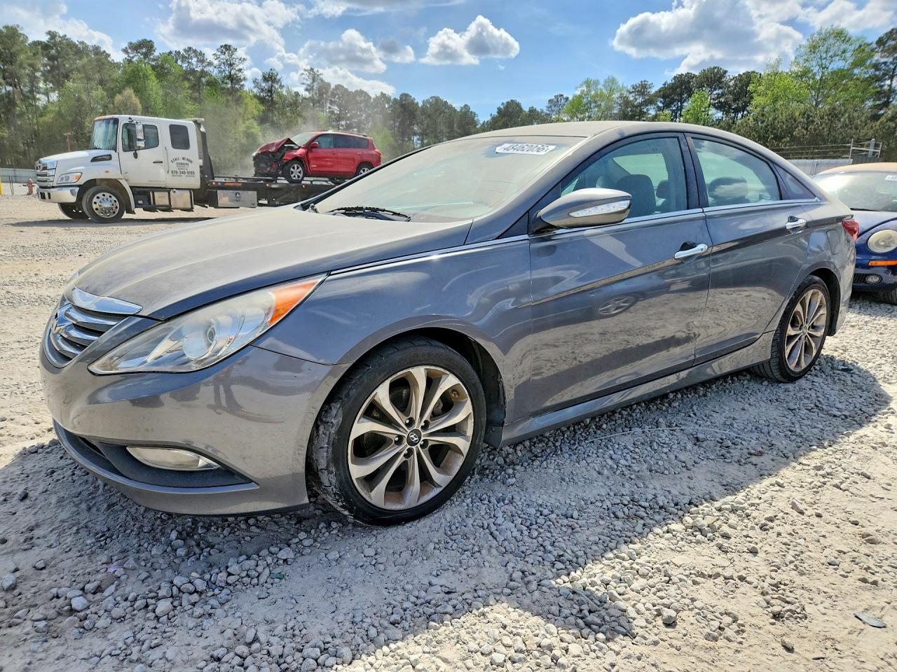 5NPEC4ACXEH885802 · 2014 HYUNDAI SONATA
