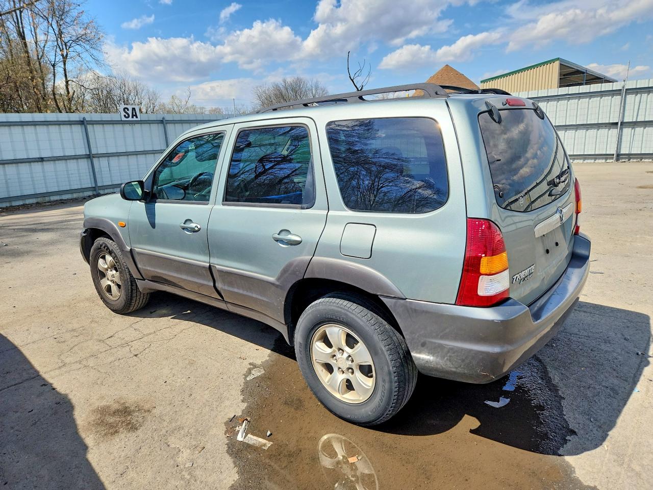 4F2YZ94183KM18587 · 2003 MAZDA TRIBUTE · 2/13