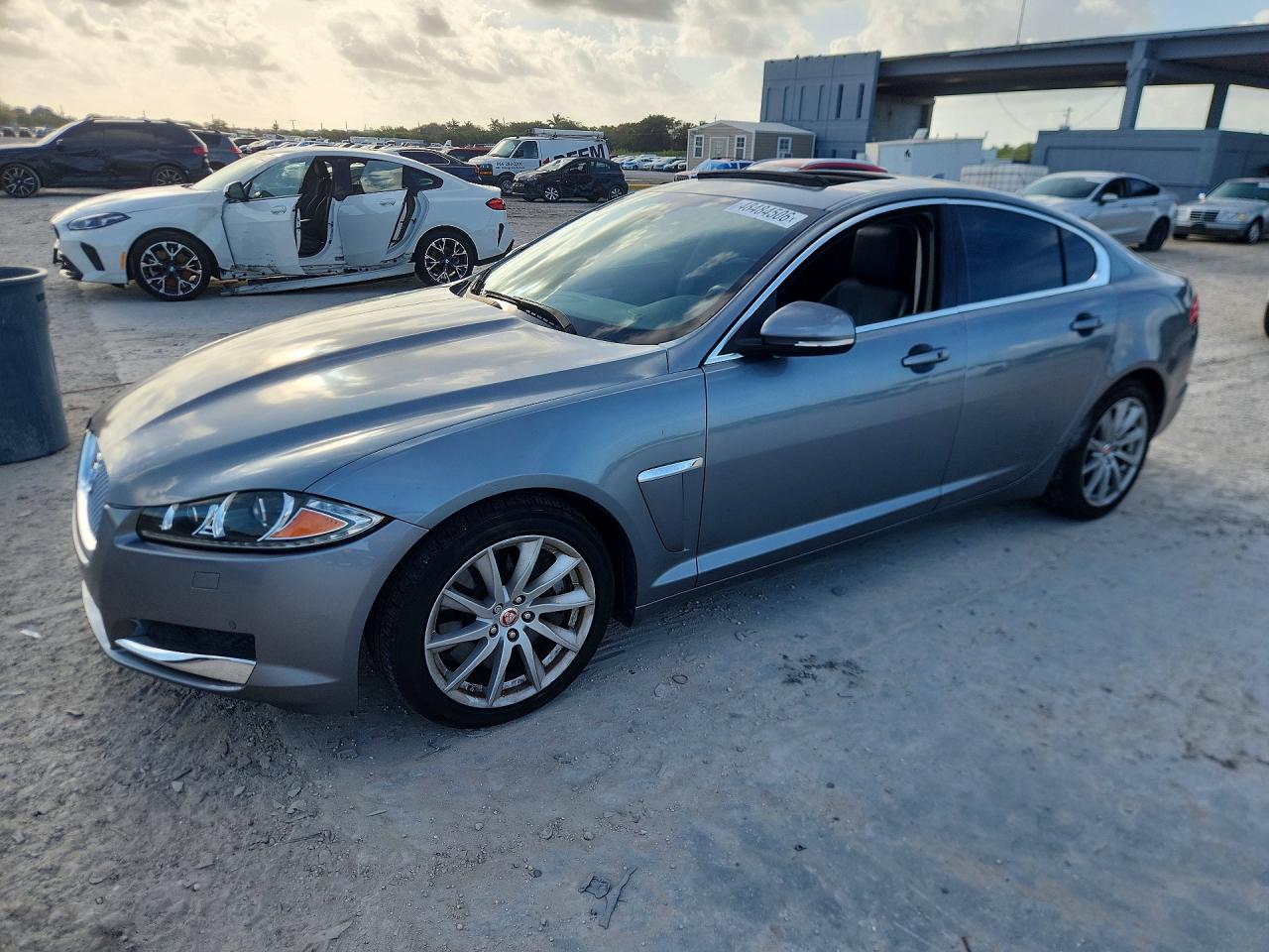 SAJWA0FSXFPU50496 · 2015 JAGUAR XF