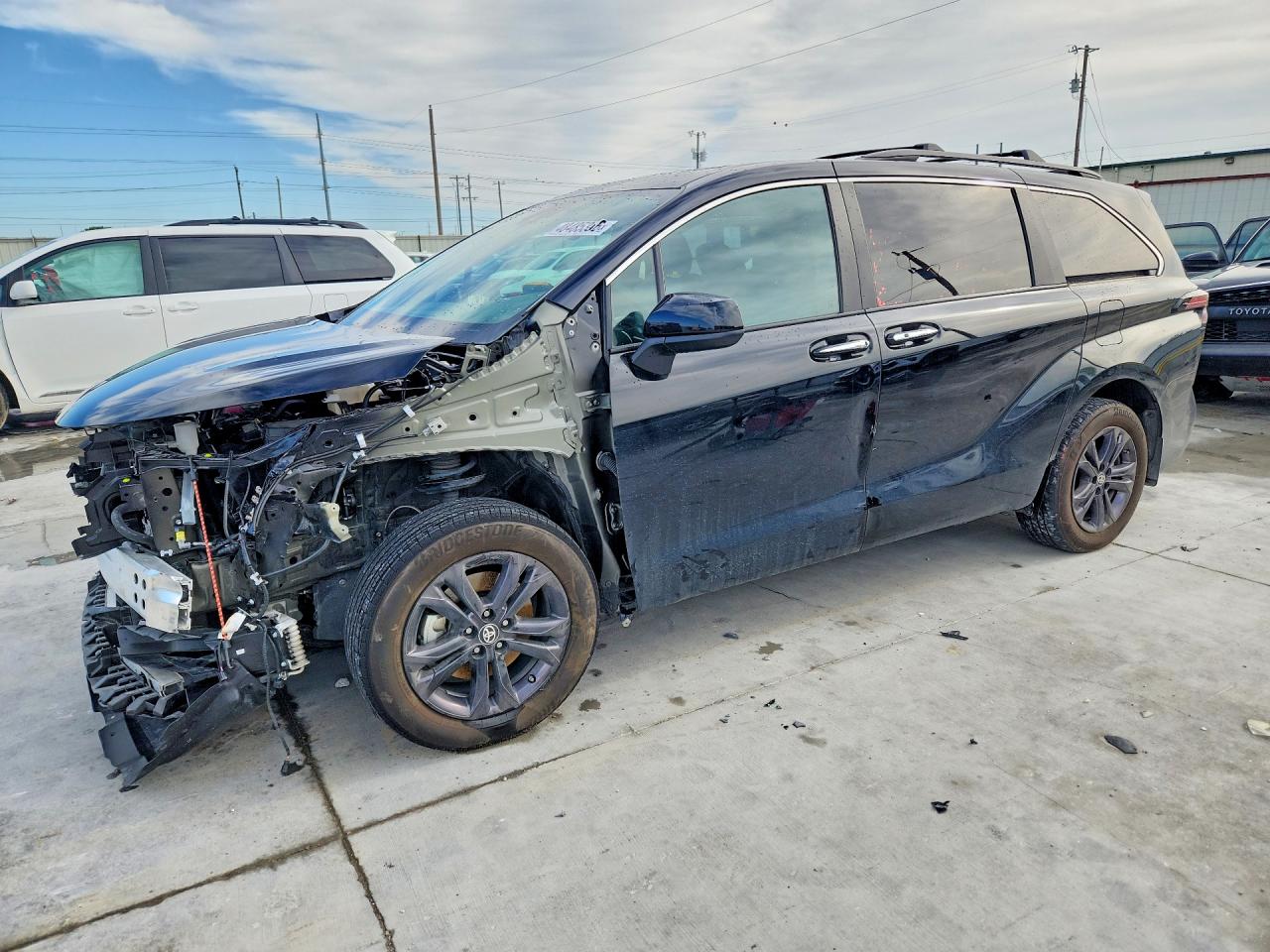 5TDCSKFC2RS128321 · 2024 TOYOTA SIENNA