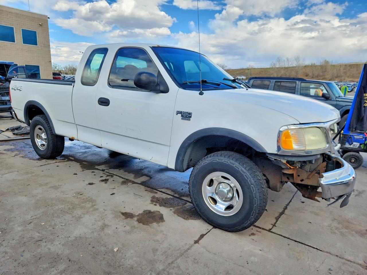 1FTRX18L61NB80208 · 2001 FORD F150 · 4/13