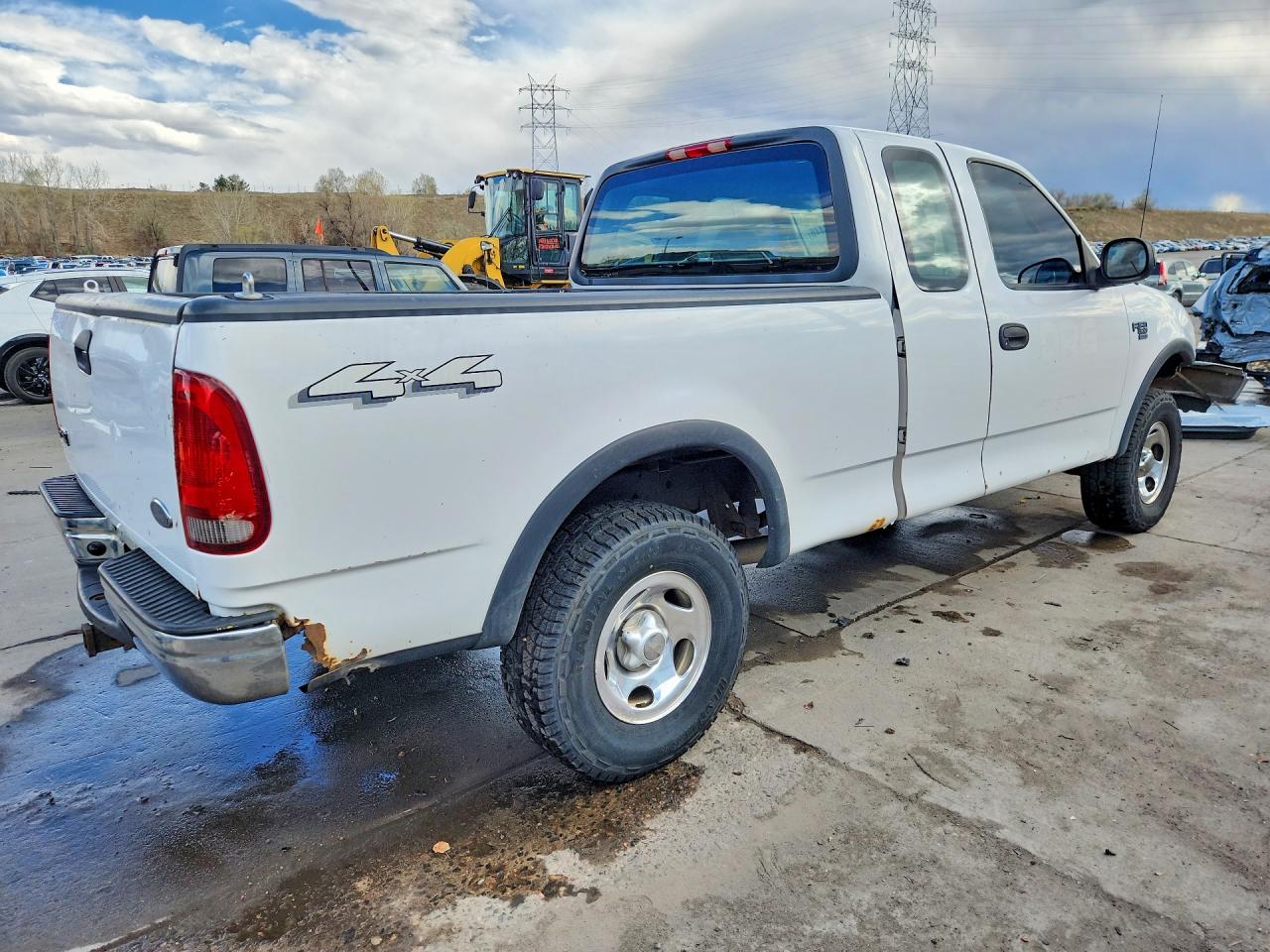 1FTRX18L61NB80208 · 2001 FORD F150 · 3/13