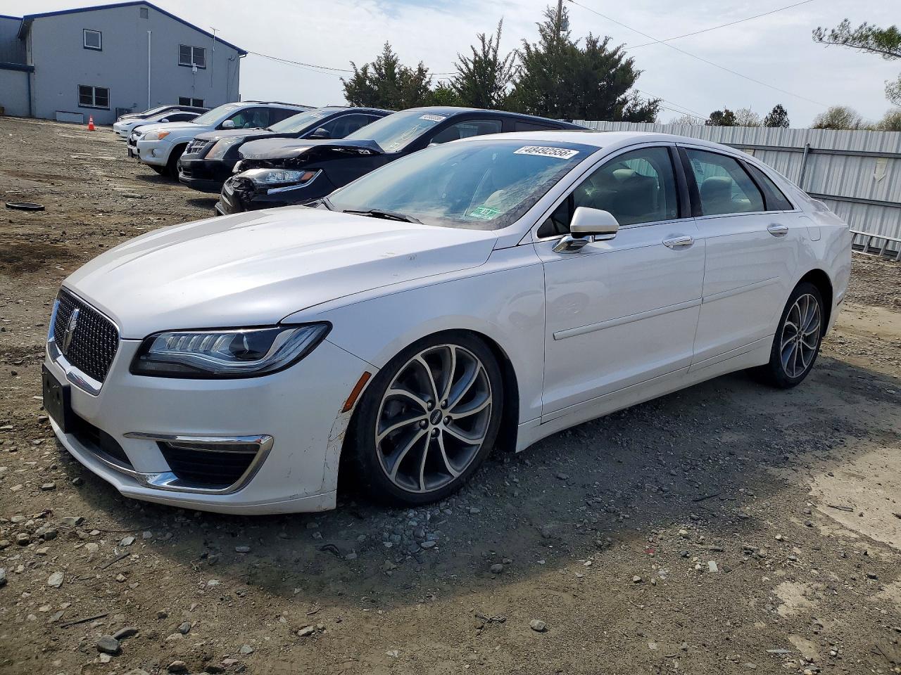 3LN6L5LU1KR611277 · 2019 LINCOLN MKZ