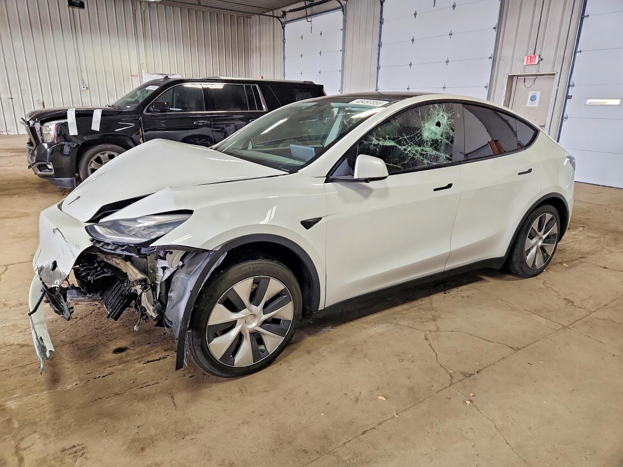 5YJYGDED1MF109558 · 2021 TESLA MODEL Y