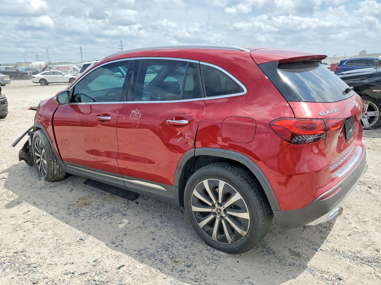W1N4N4GB4MJ139199 · 2021 MERCEDES-BENZ GLA · 2/14