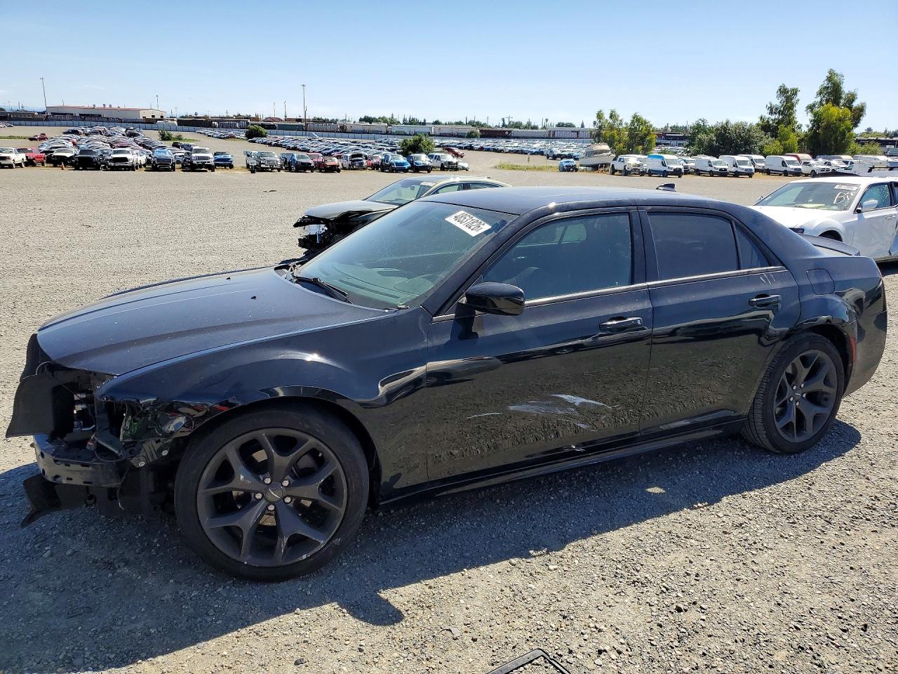 2C3CCABG8LH212525 · 2020 CHRYSLER 300