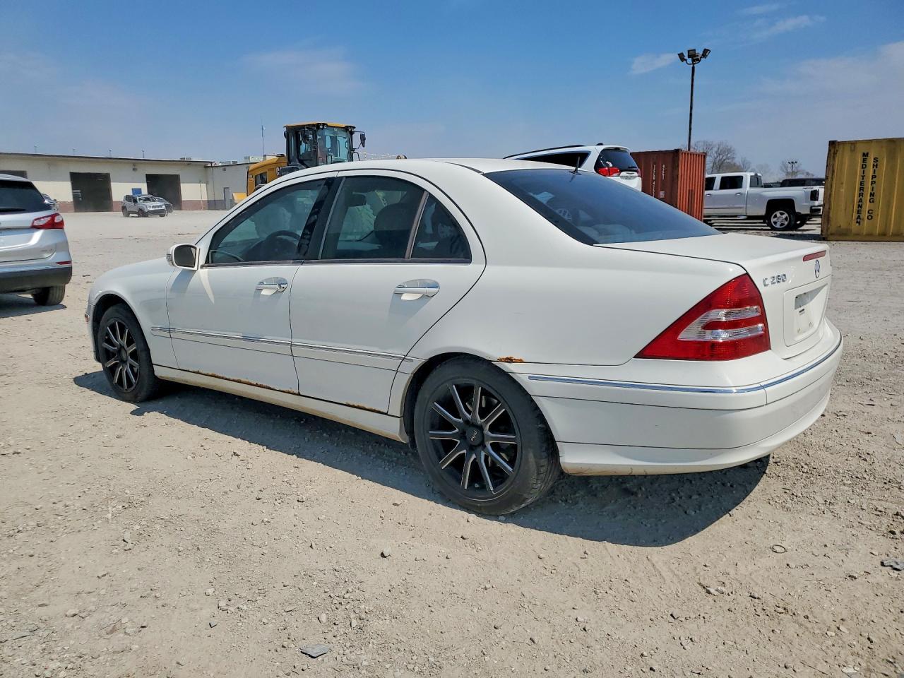 WDBRF92H26F776132 · 2006 MERCEDES-BENZ C · 2/12