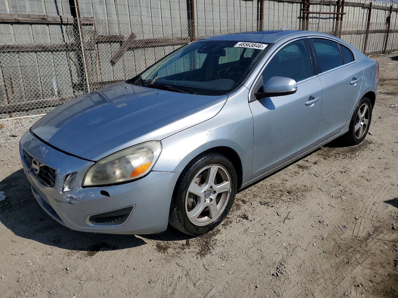 YV1612FS7D2201572 · 2013 VOLVO S60