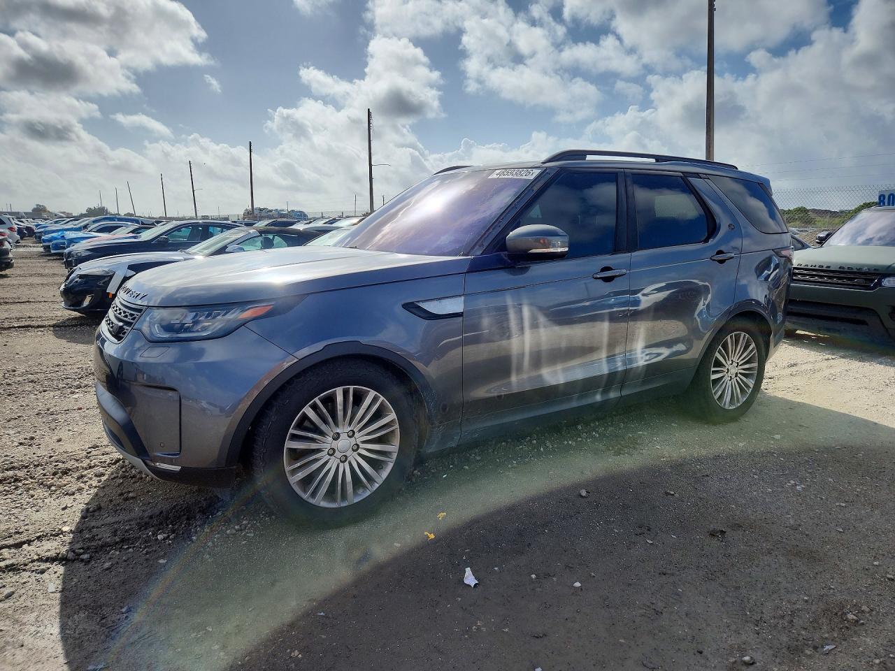 SALRRBBK7HA013463 · 2017 LAND ROVER DISCOVERY