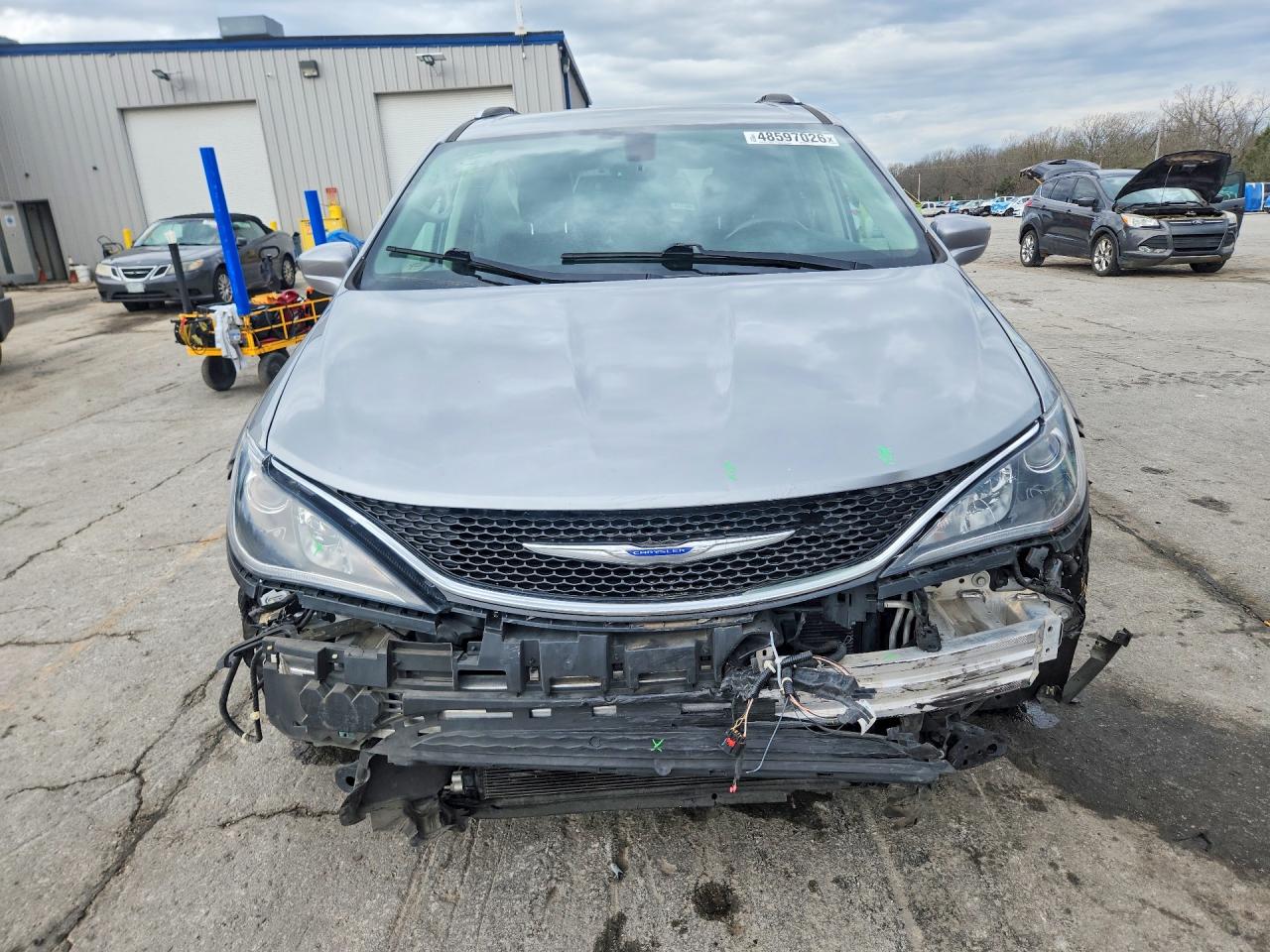 2C4RC1EG0JR330299 · 2018 CHRYSLER PACIFICA · 5/14