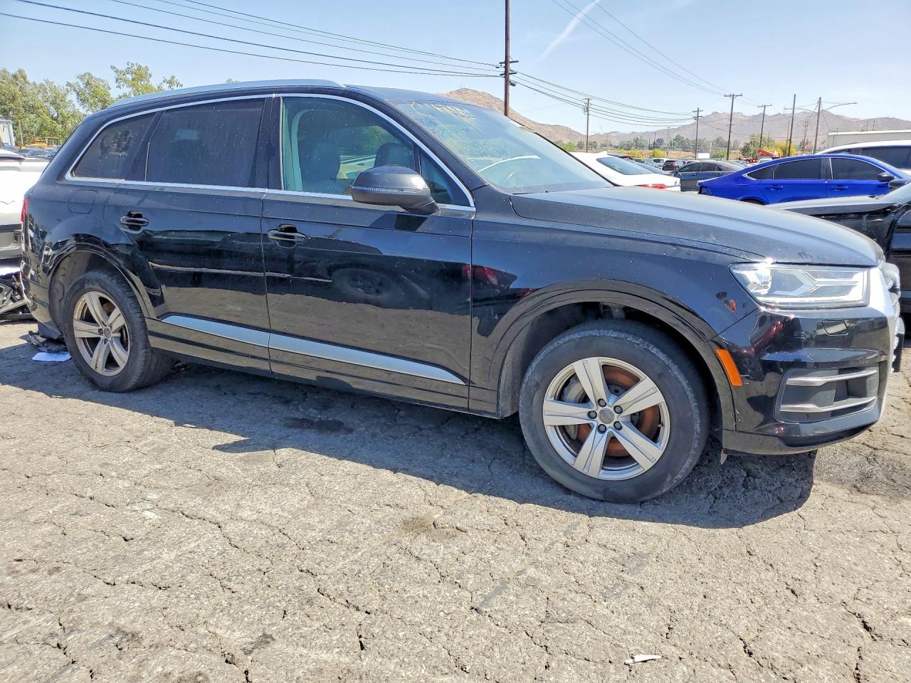 WA1AHAF7XKD020639 · 2019 AUDI Q7 · 4/13