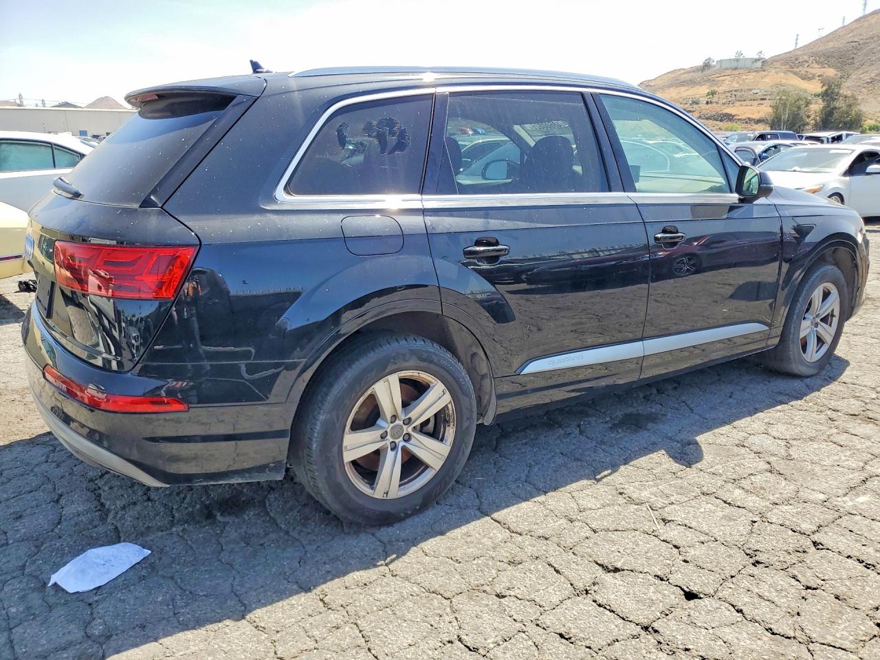 WA1AHAF7XKD020639 · 2019 AUDI Q7 · 3/13
