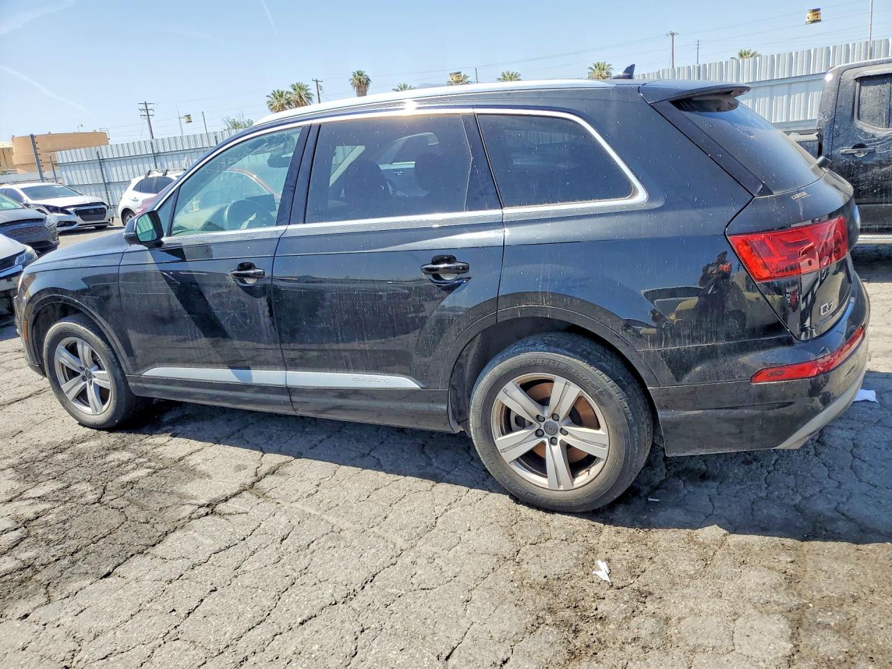 WA1AHAF7XKD020639 · 2019 AUDI Q7 · 2/13
