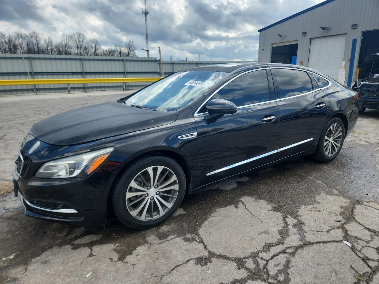 1G4ZR5SS2HU165105 · 2017 BUICK LACROSSE
