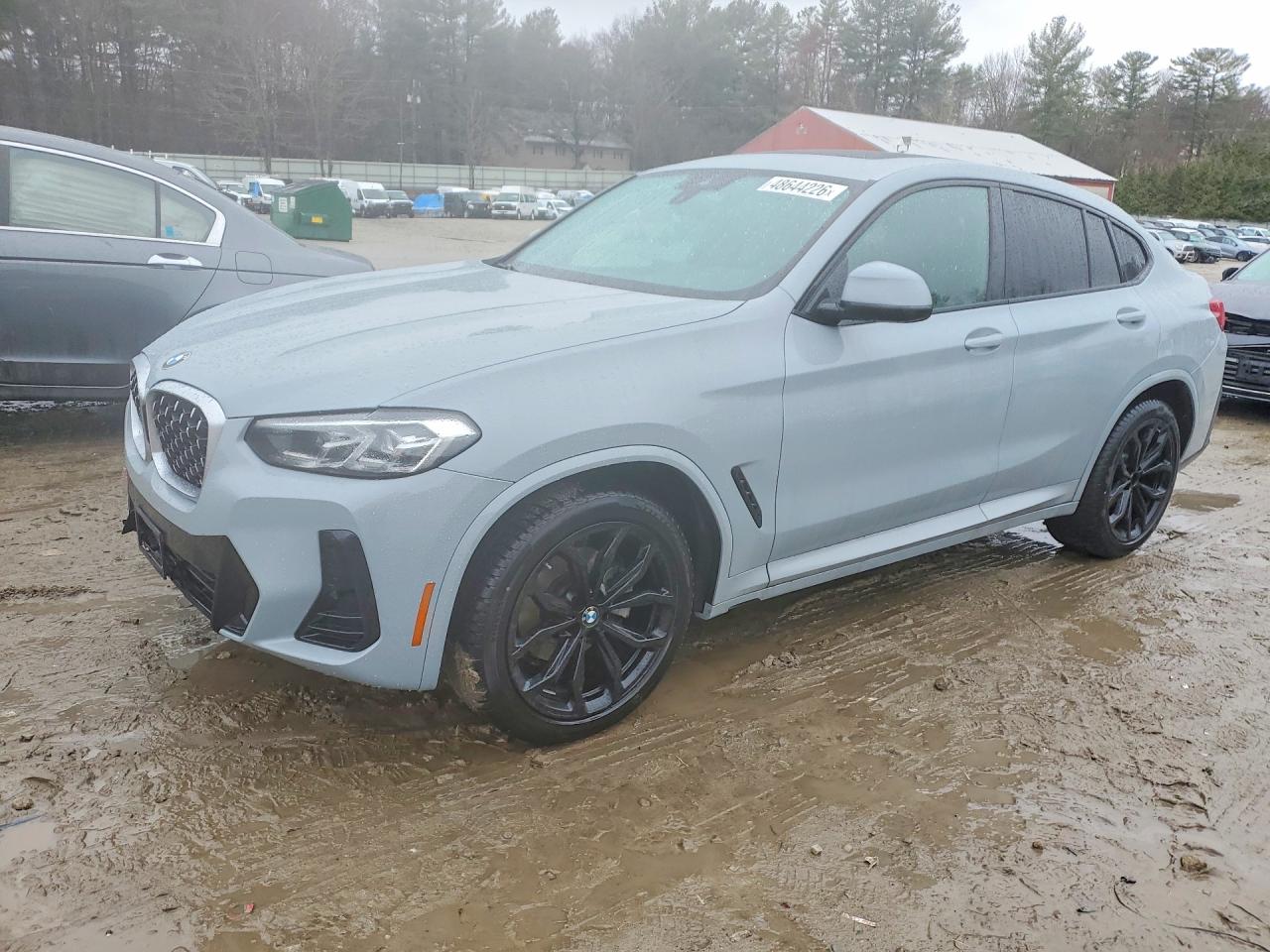 5UX33DT01N9L26057 · 2022 BMW X4