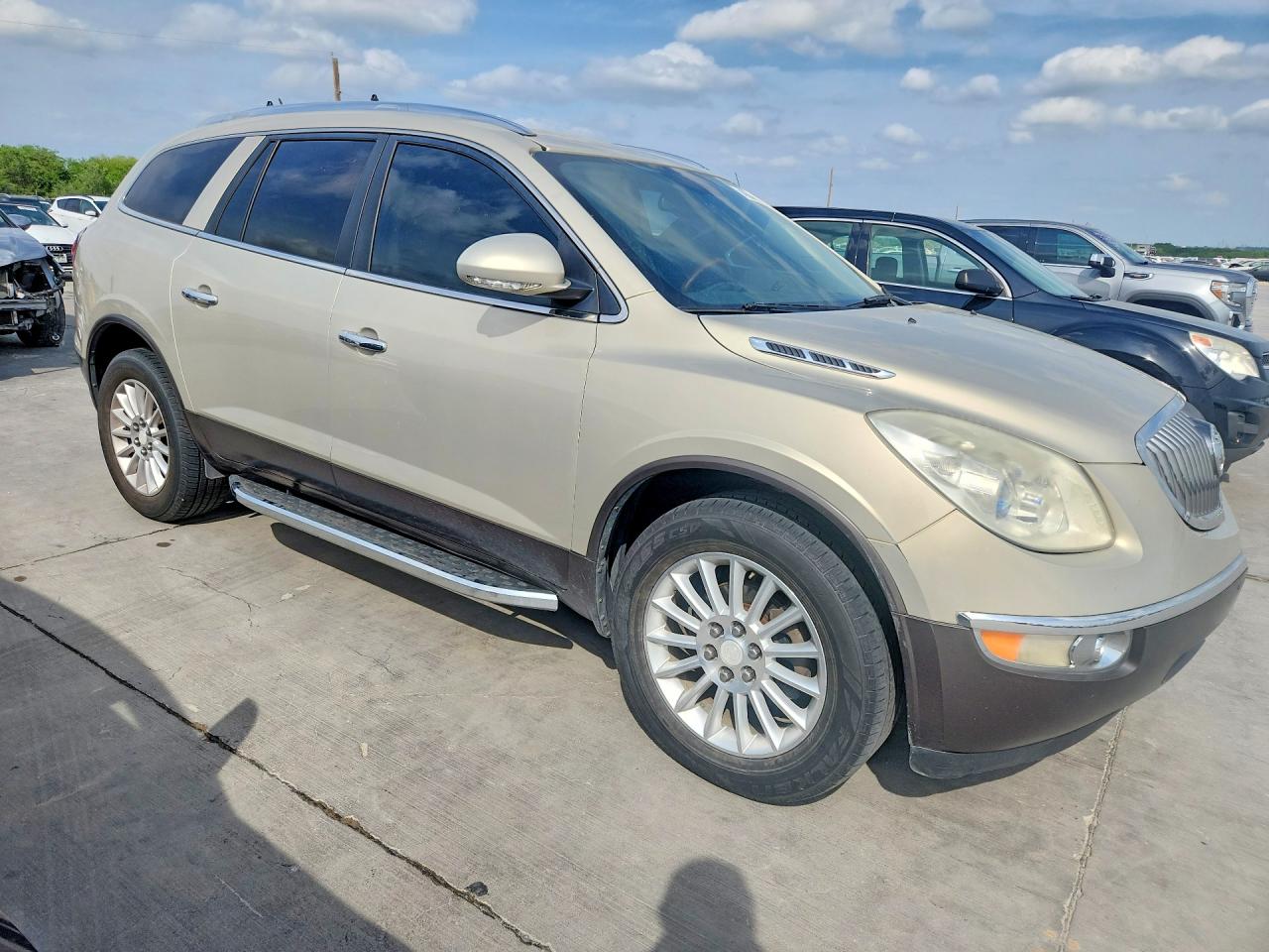 5GAKRCED3CJ302359 · 2012 BUICK ENCLAVE · 4/13