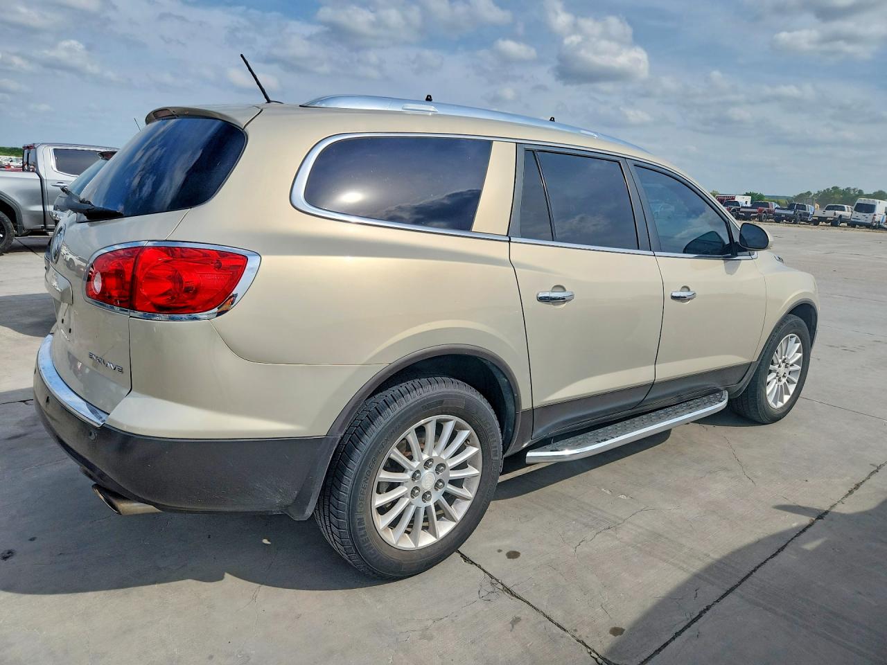5GAKRCED3CJ302359 · 2012 BUICK ENCLAVE · 3/13