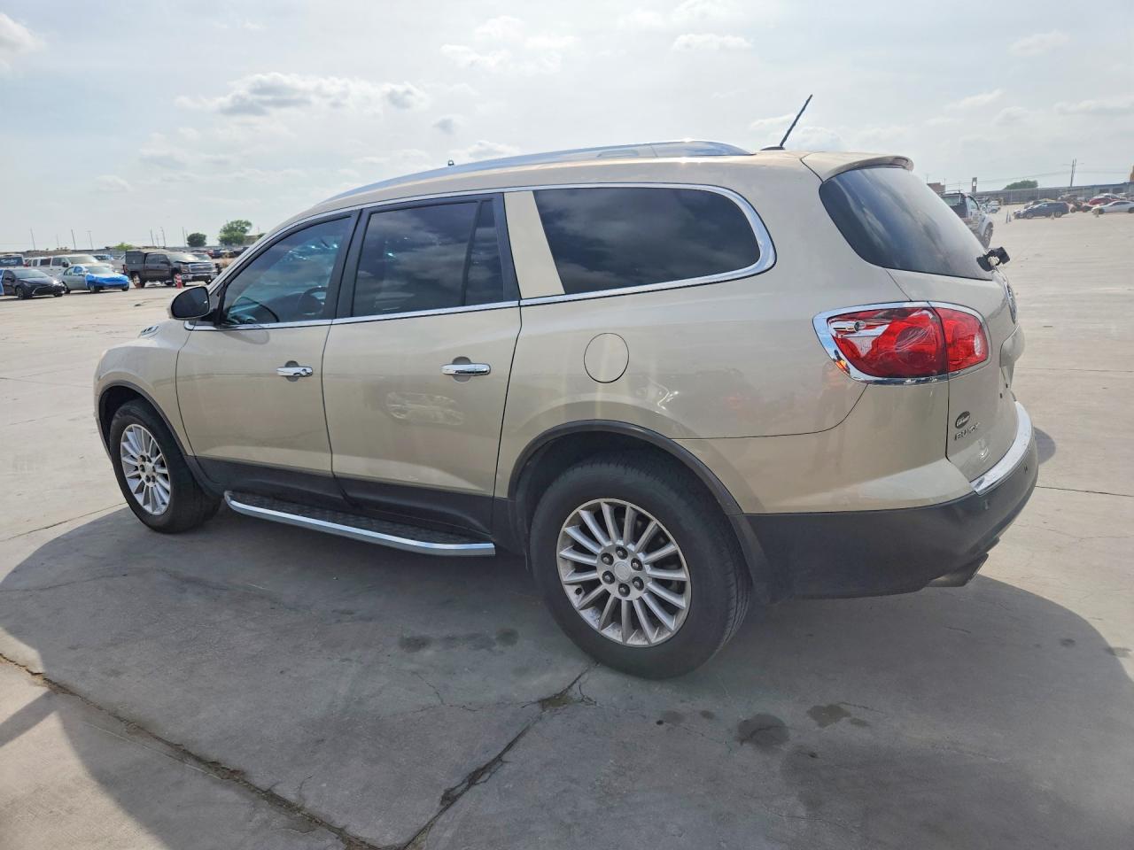 5GAKRCED3CJ302359 · 2012 BUICK ENCLAVE · 2/13