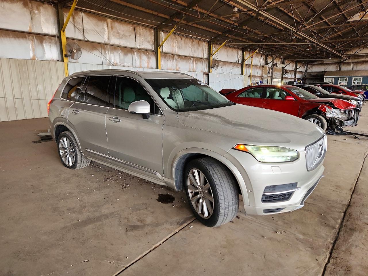 YV4BC0PLXG1048235 · 2016 VOLVO XC90 · 4/13