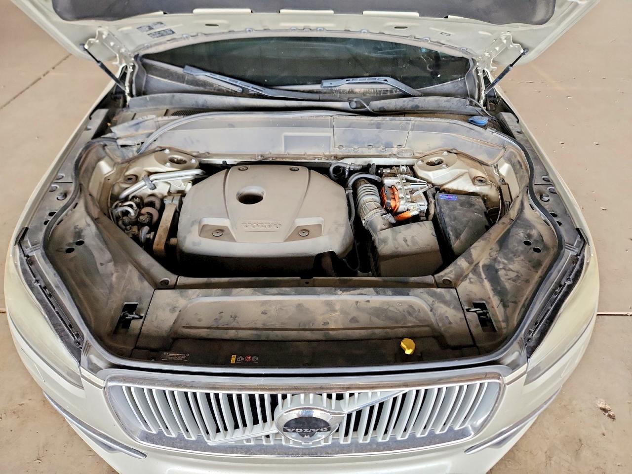 YV4BC0PLXG1048235 · 2016 VOLVO XC90 · 12/13