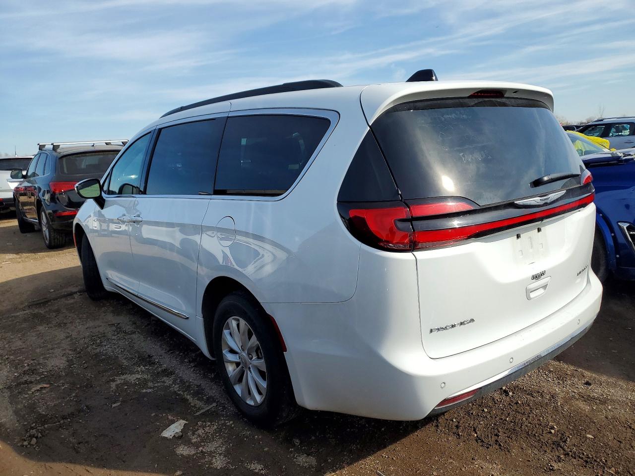 2C4RC1GG5PR620026 · 2023 CHRYSLER PACIFICA · 2/13