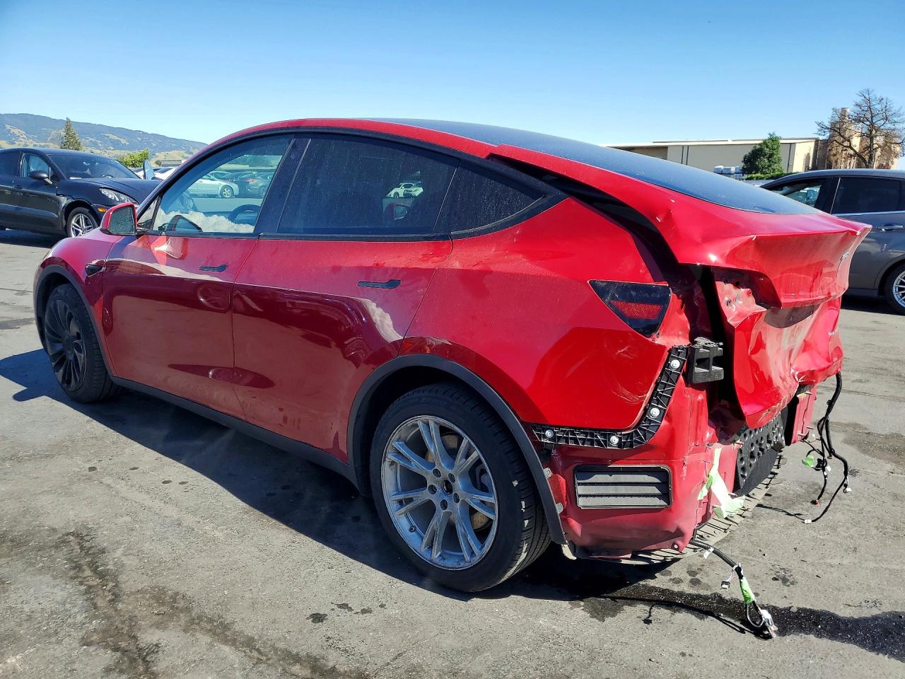 7SAYGAEE1NF383306 · 2022 TESLA MODEL Y · 2/14