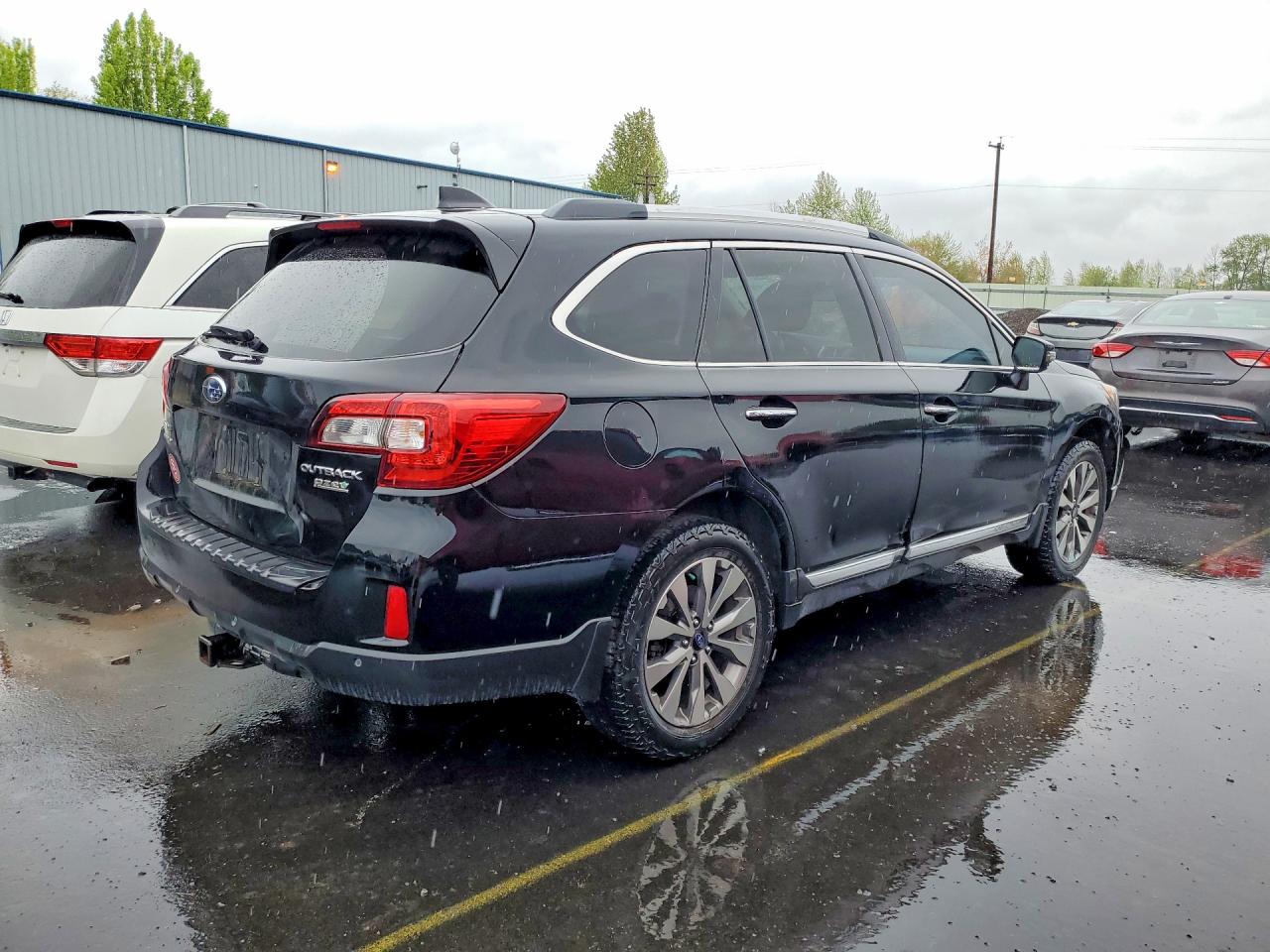 4S4BSATC6H3272654 · 2017 SUBARU OUTBACK · 3/12