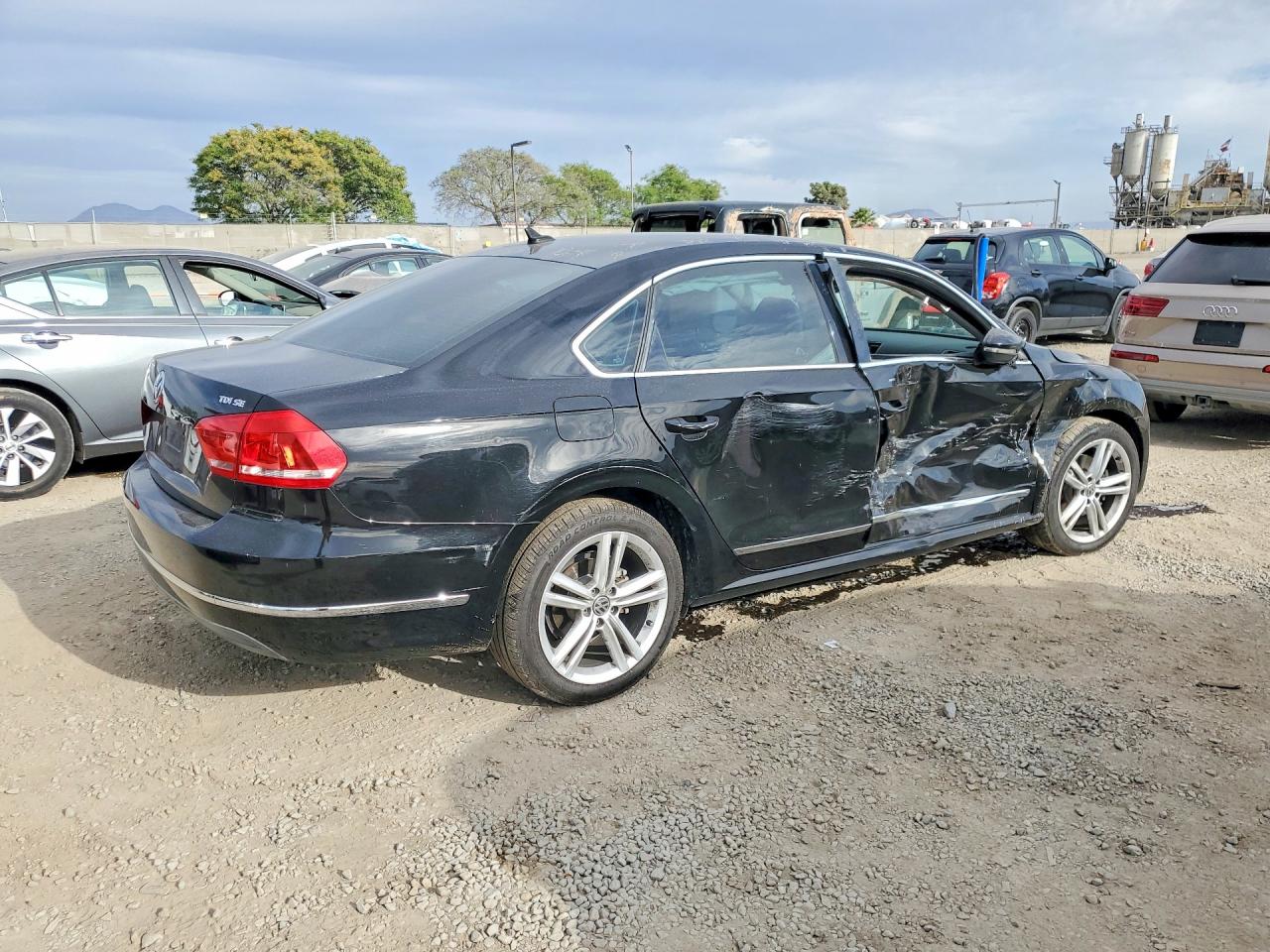 1VWBN7A33CC086724 · 2012 VOLKSWAGEN PASSAT · 3/12