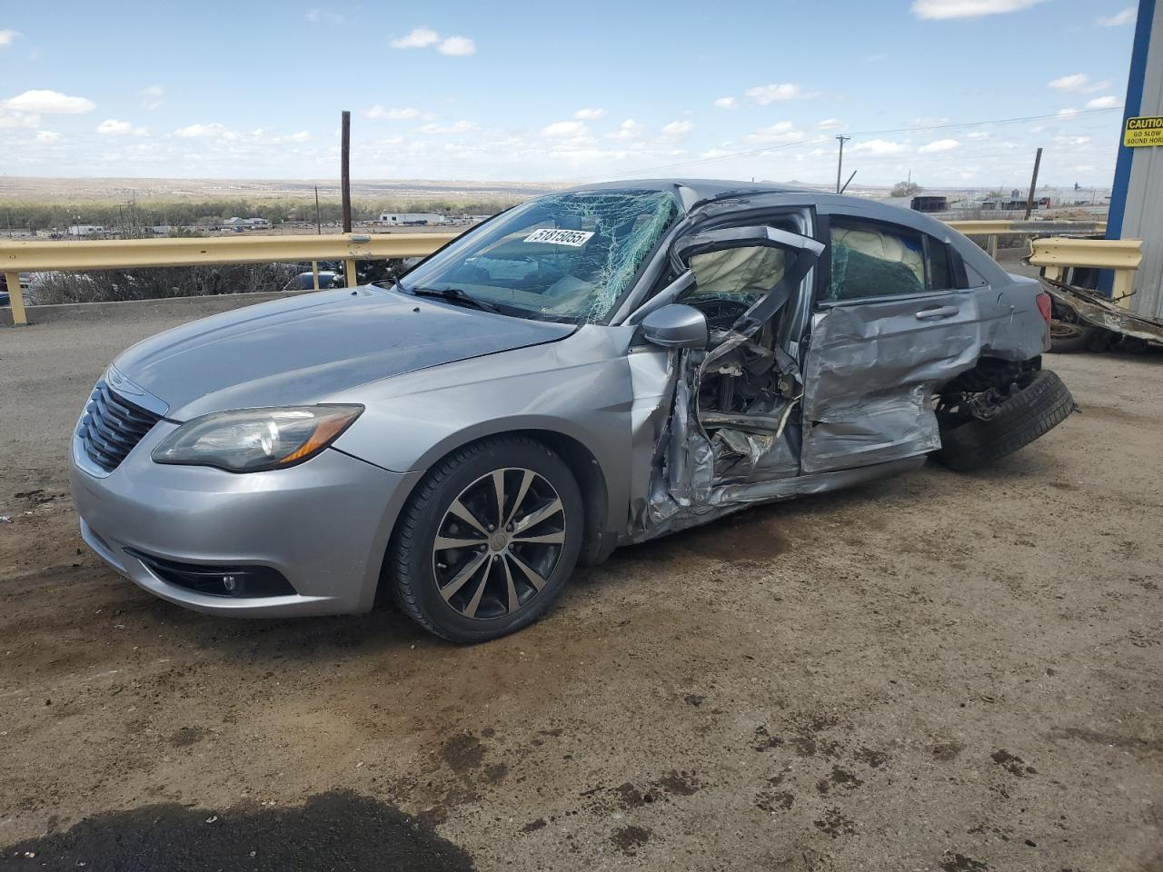 1C3CCBBB7DN629833 · 2013 CHRYSLER 200