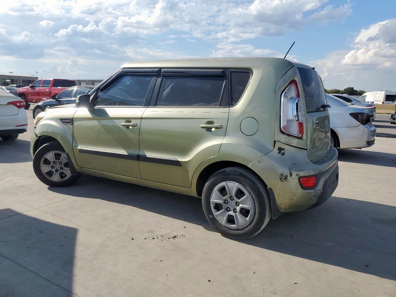 KNDJT2A69C7468847 · 2012 KIA SOUL · 2/12
