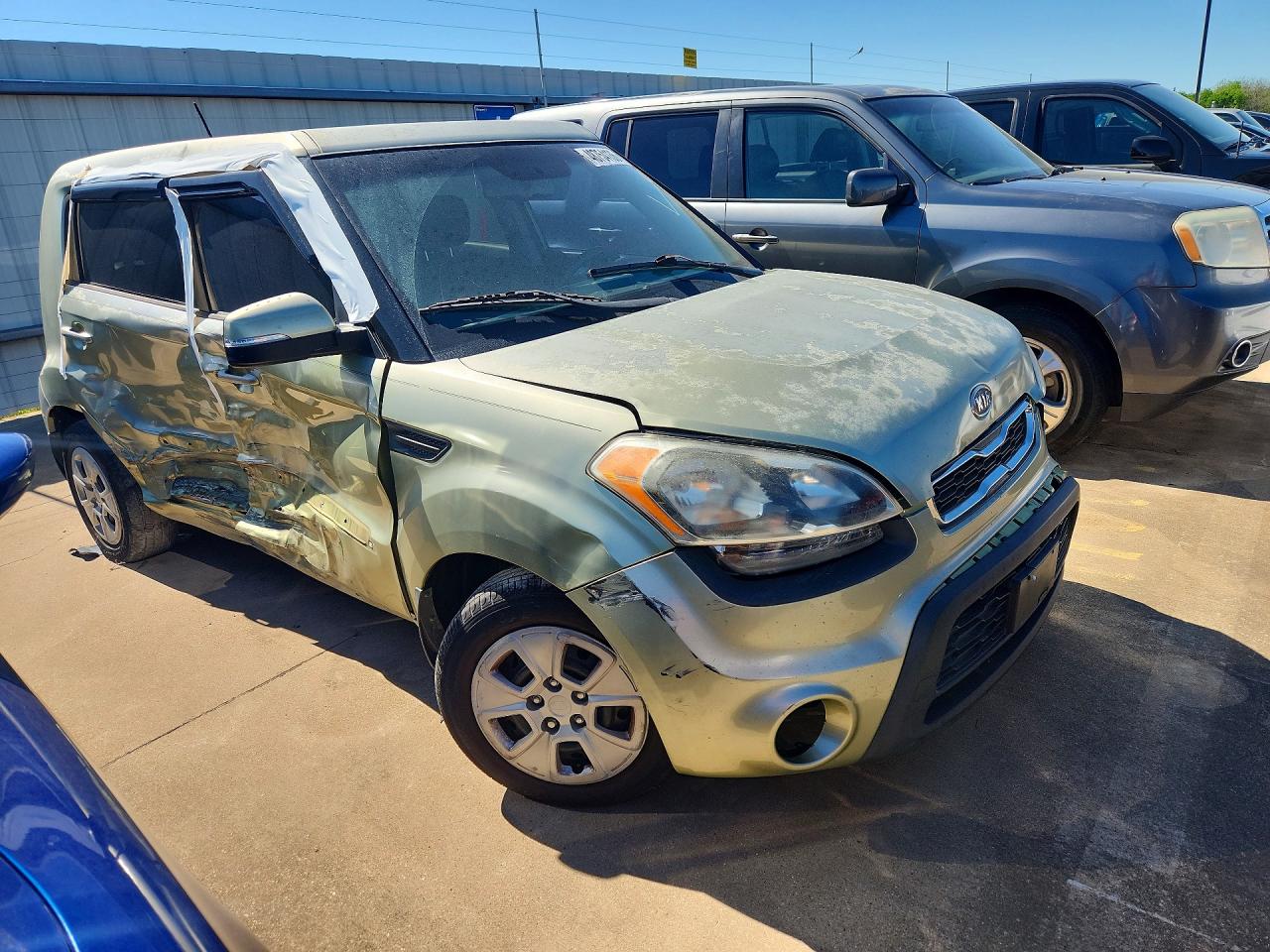 KNDJT2A69C7468847 · 2012 KIA SOUL · 4/12