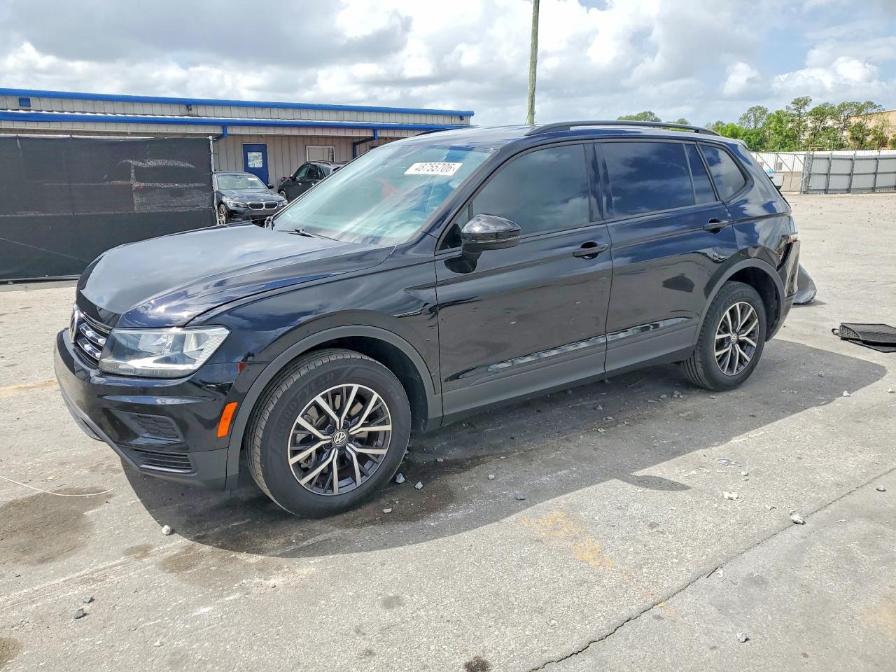 3VV1B7AX9MM086996 · 2021 VOLKSWAGEN TIGUAN