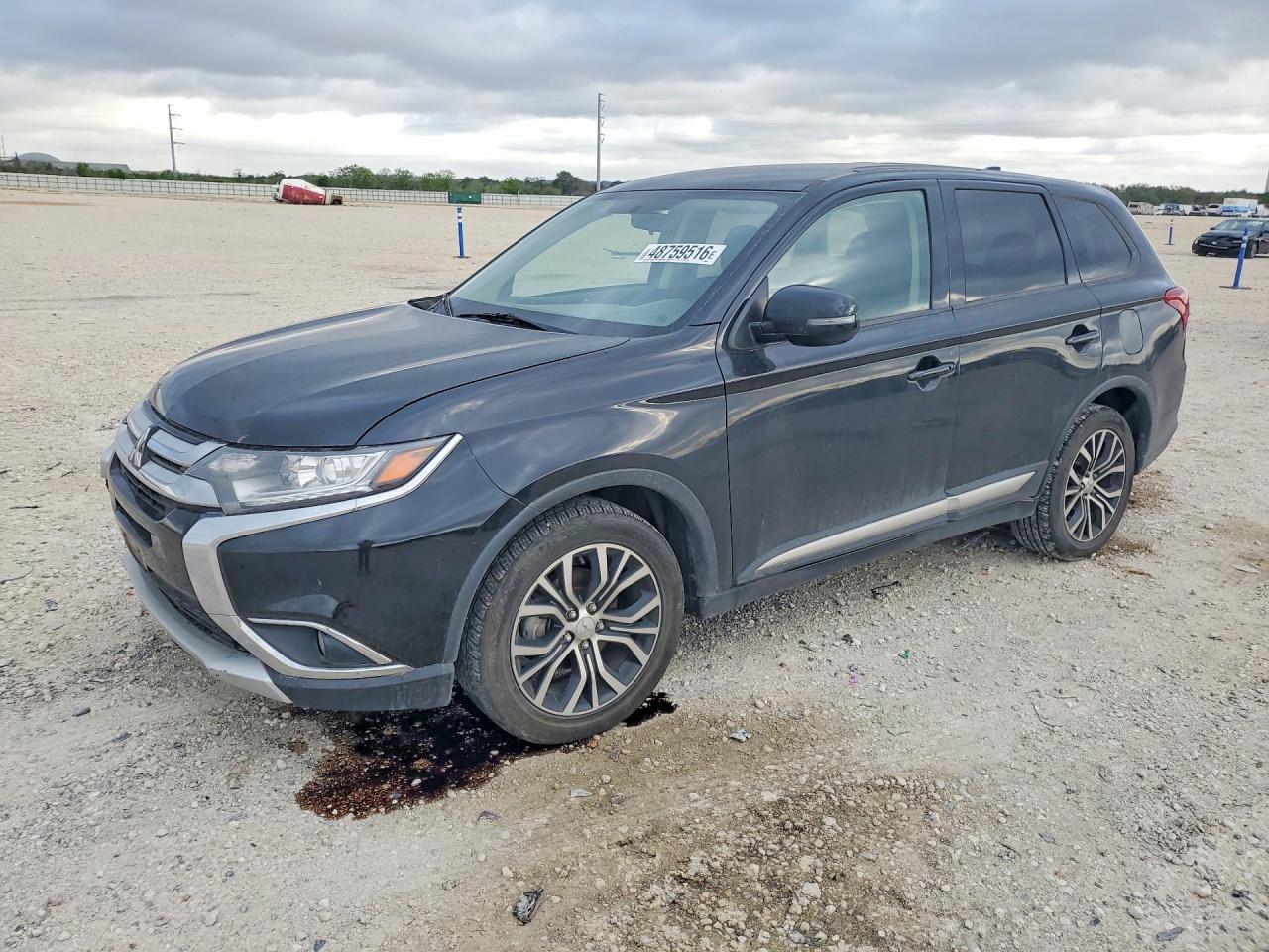 JA4AD3A3XJZ023828 · 2018 MITSUBISHI OUTLANDER