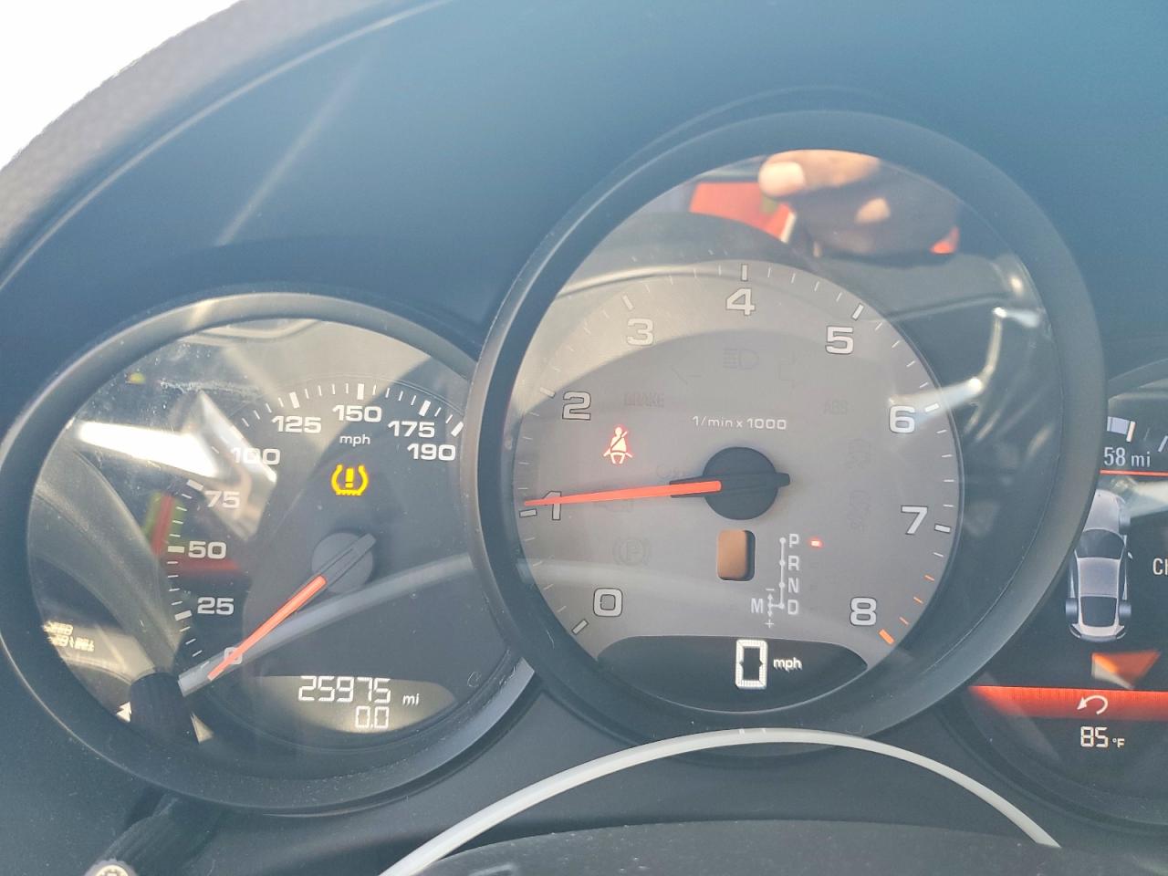 WP0AB2A85JK278655 · 2018 PORSCHE CAYMAN · 9/13