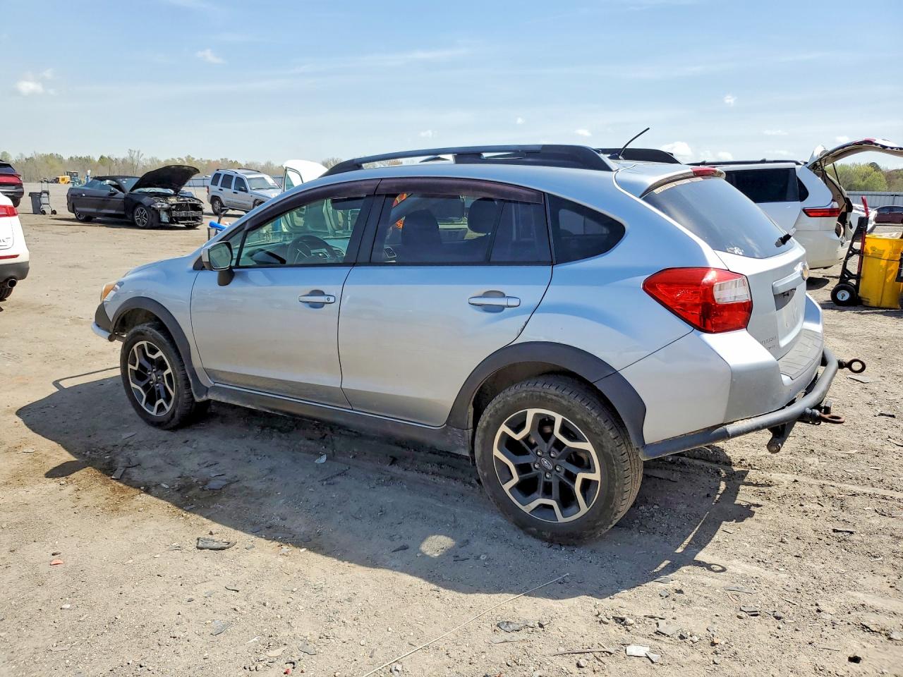 JF2GPABC1HG210683 · 2017 SUBARU CROSSTREK · 2/13