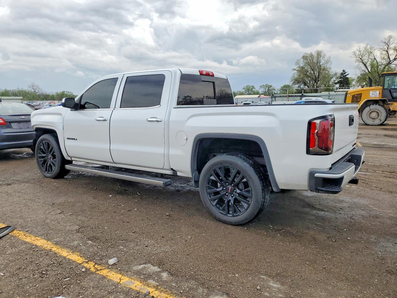 3GTU2PEJ8HG292185 · 2017 GMC SIERRA · 2/12