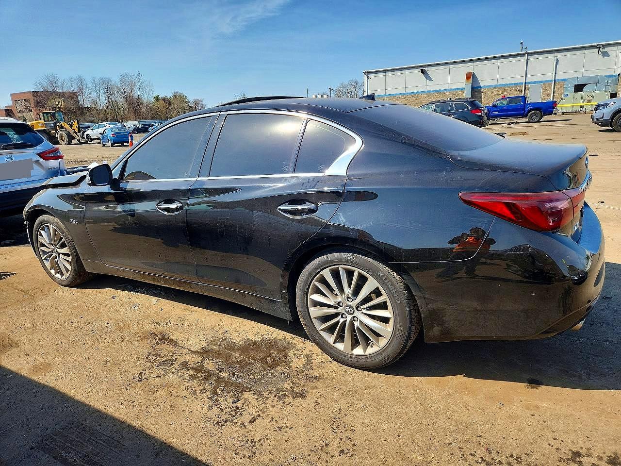 JN1EV7AR3JM440577 · 2018 INFINITI Q50 · 2/12