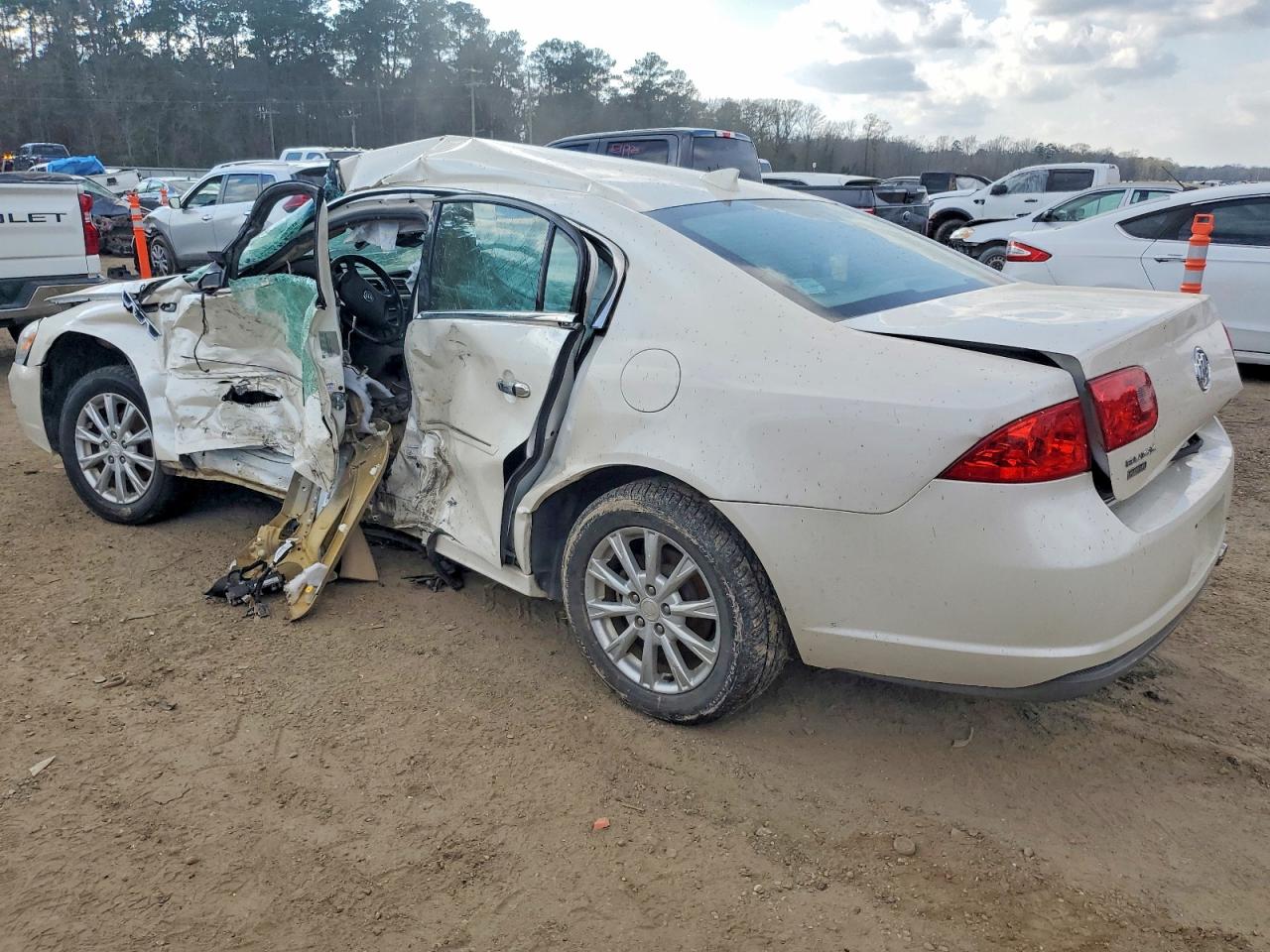 1G4HC5EM1AU120141 · 2010 BUICK LUCERNE · 2/12