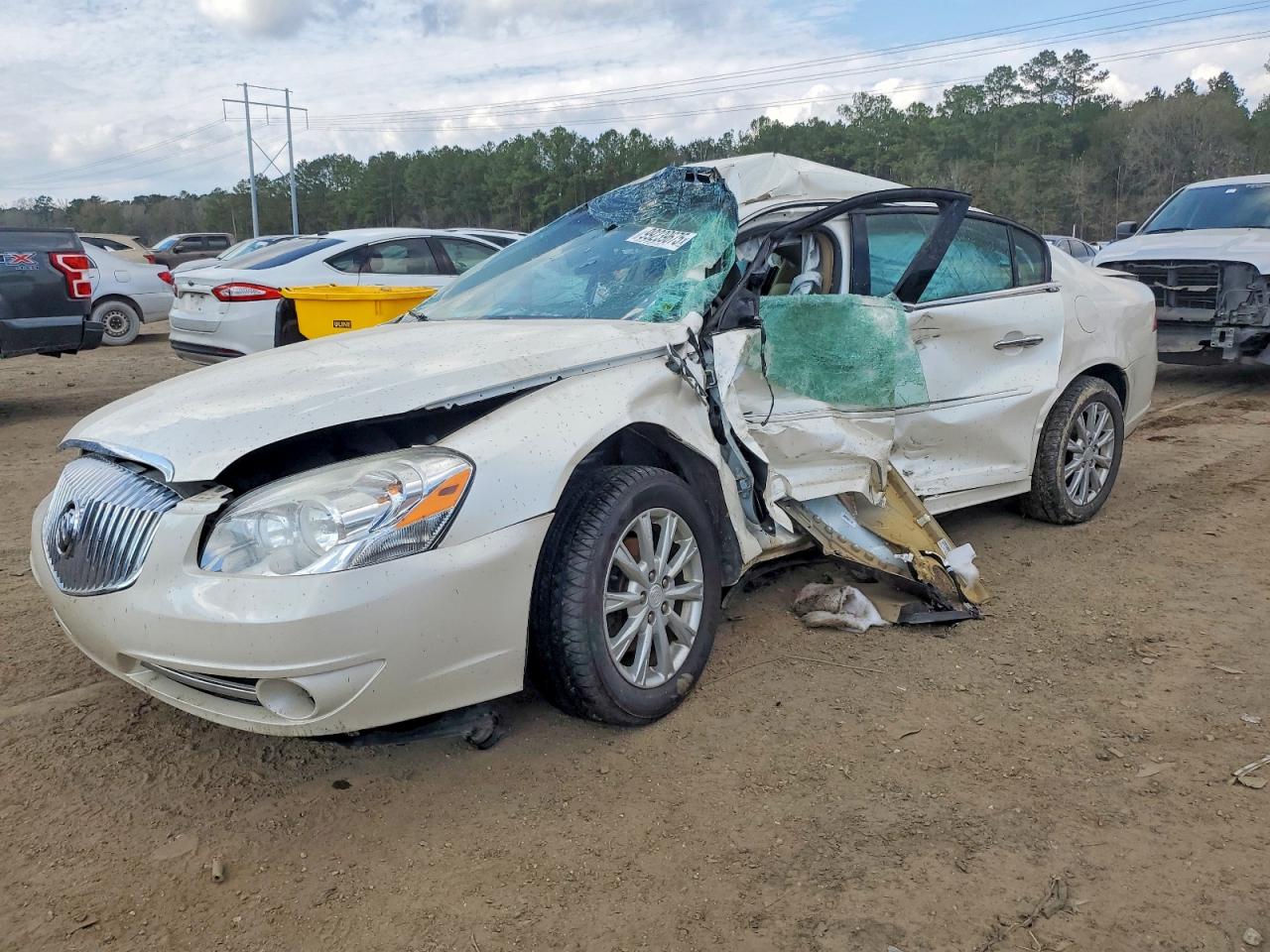 1G4HC5EM1AU120141 · 2010 BUICK LUCERNE