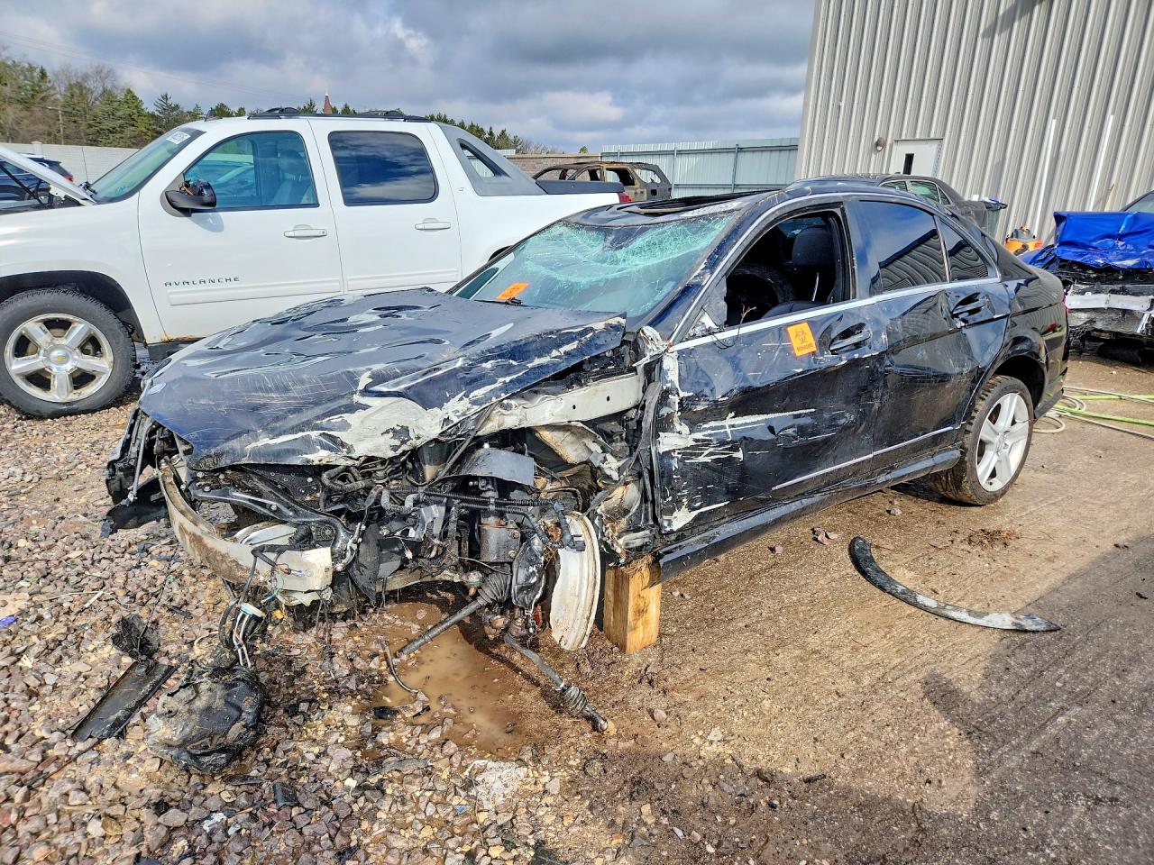 WDDGF8BB9BR172364 · 2011 MERCEDES-BENZ C
