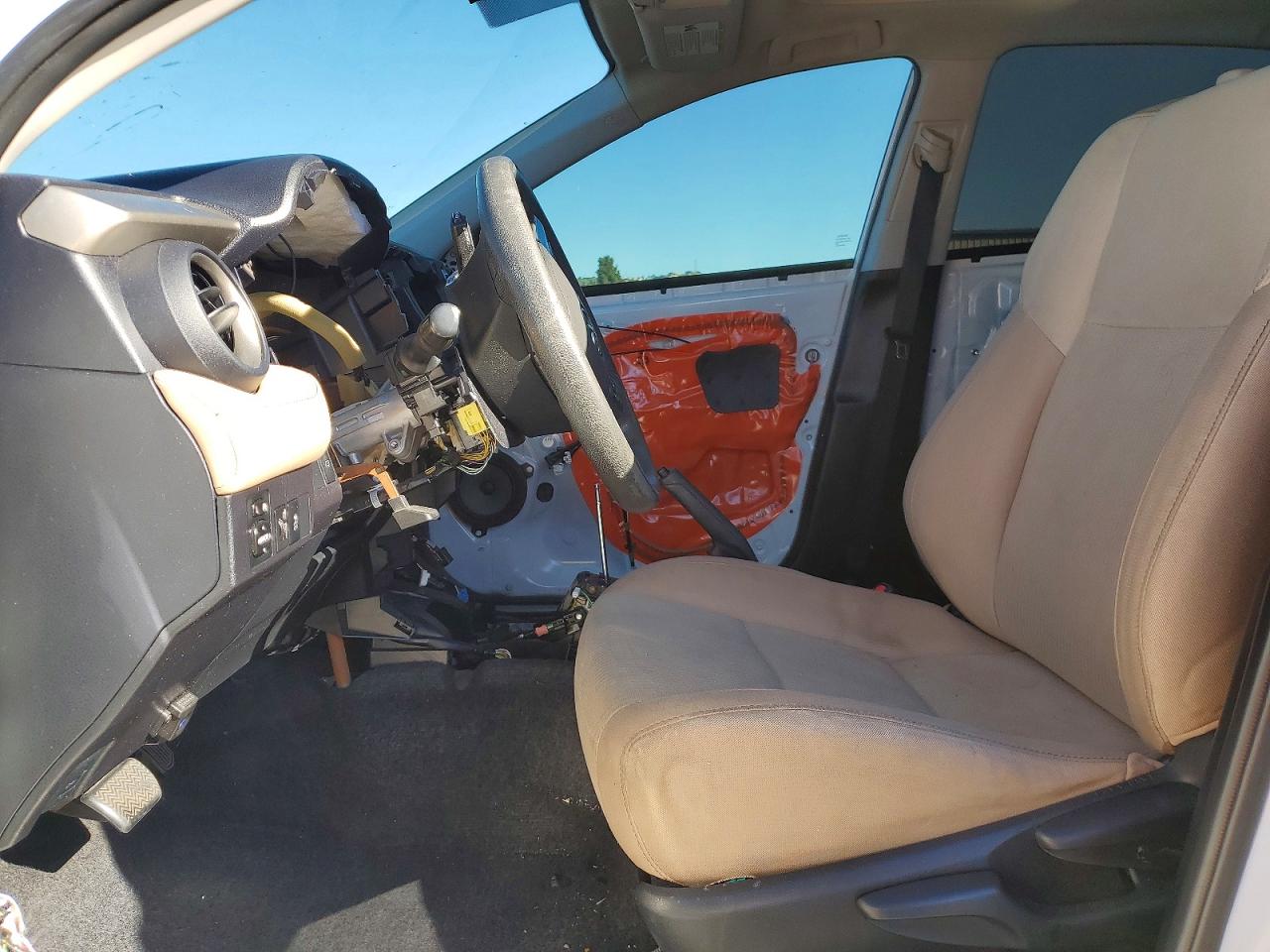 2T3WFREV3FW171623 · 2015 TOYOTA RAV4 · 7/13